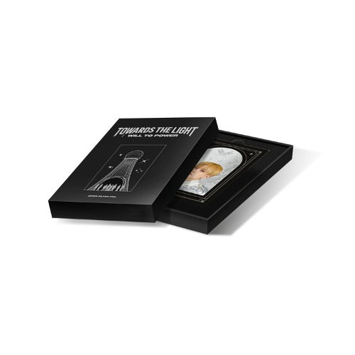[Pre-order] 2024 WORLD TOUR OFFICIAL MD ATEEZ SILVER FOIL : SINGLE PACK