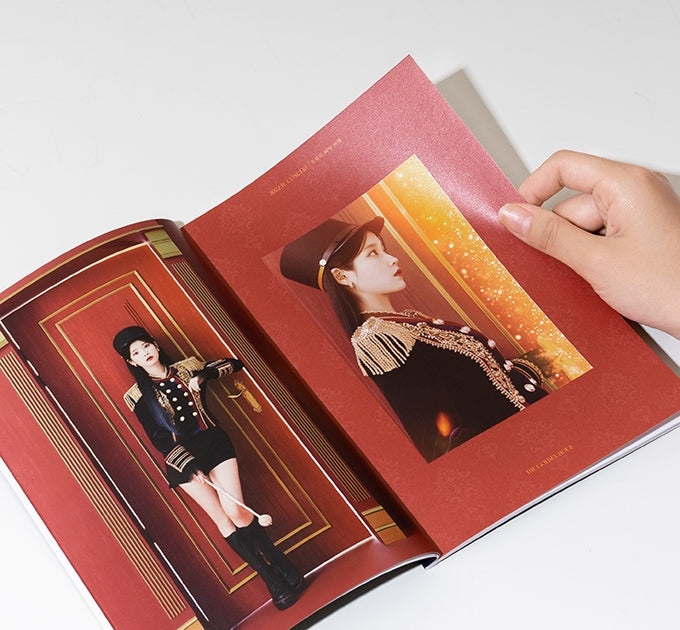 [2022 THE GOLDEN HOUR] IU OFFICIAL MINI PHOTO BOOK
